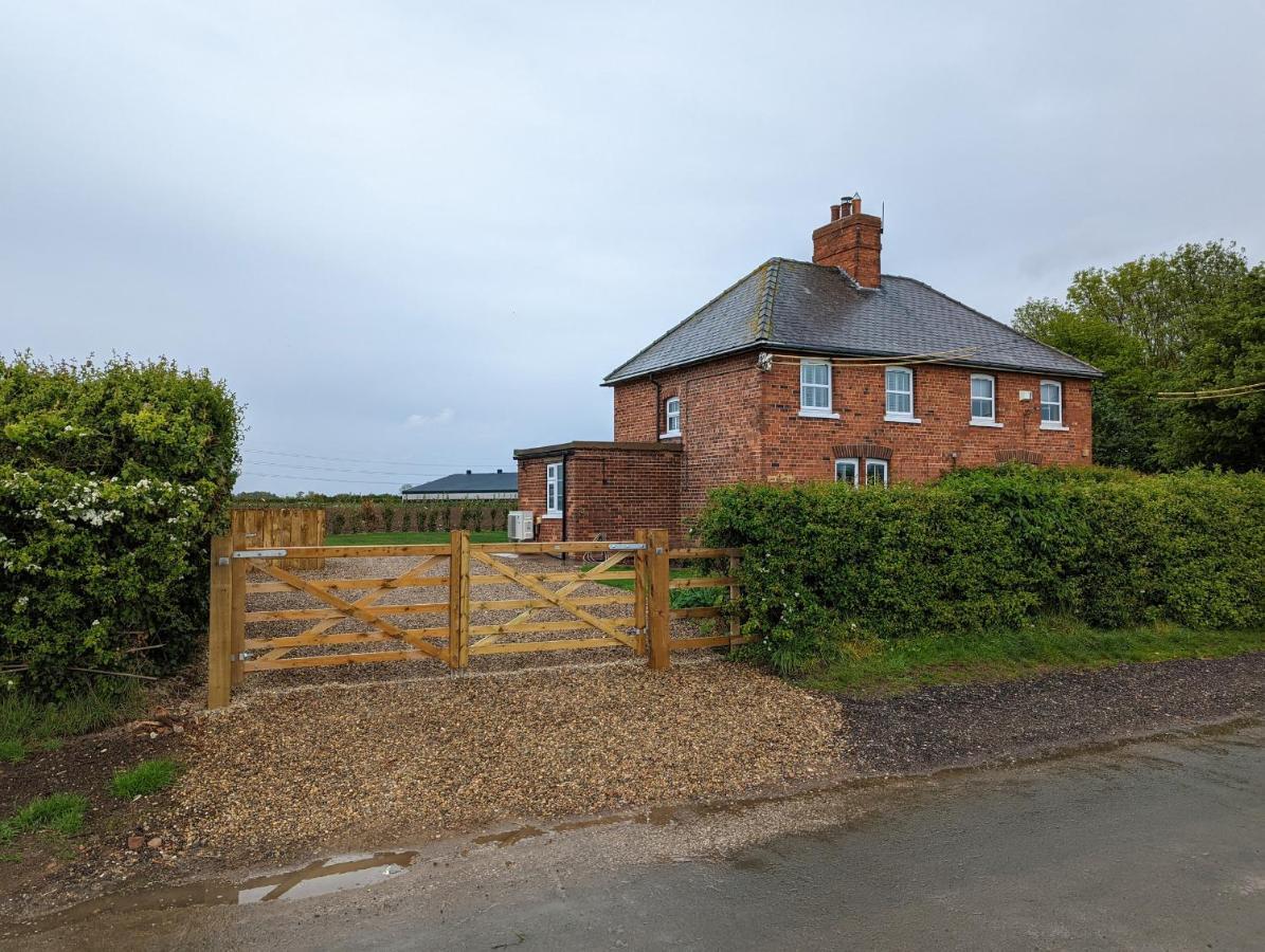 2 Lane End Cottages Kingston upon Hull Exterior photo